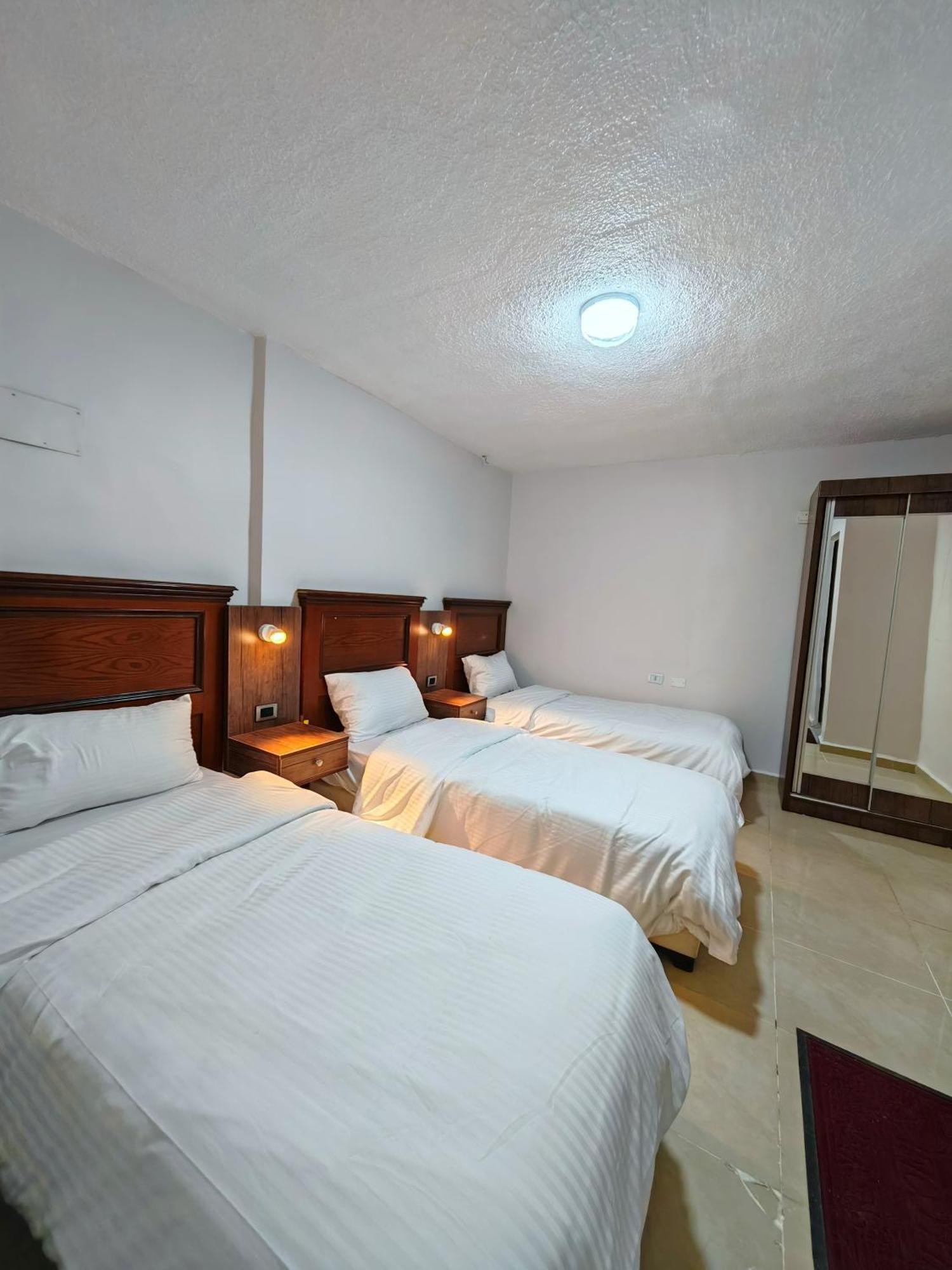 Cleopetra Hotel Вади Муса Стая снимка